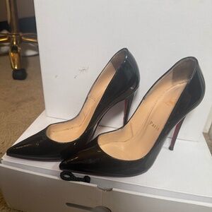 Classic Black Christian Louboutin Heels ( Pre-Loved 6/10 Condtion)